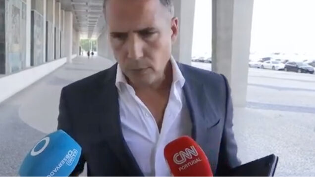 Espero que a prendam e deitem fora a chave