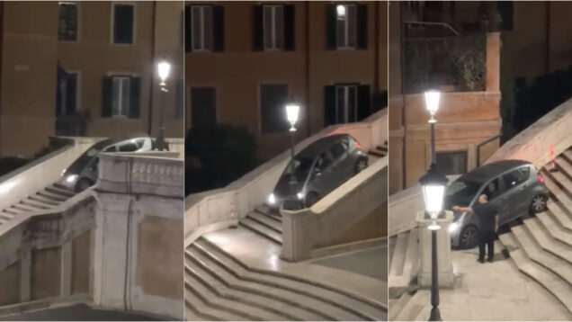 Idoso tenta descer de carro famosa escadaria em Roma e fica preso a meio do percurso