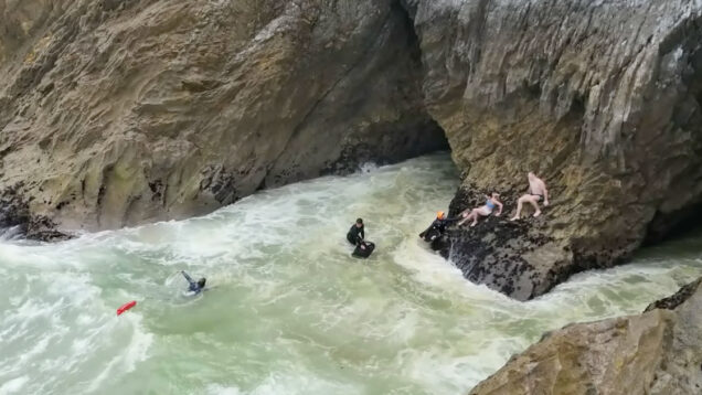 Casal resgatado após 12 horas preso numa escarpa entre praias de Sintra