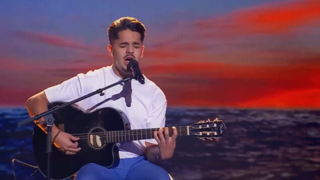 Manuel Ramos arrasou a interpretar o tema Canção do Mar no The Voice Portugal
