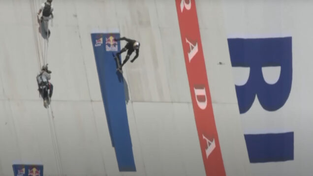 Sandro Dias faz história e quebra dois recordes mundiais de skate