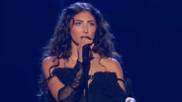 Filha de Chris Cornell emociona ao homenagear o pai no Rock and Roll Hall of Fame