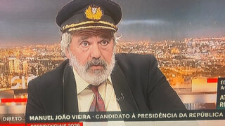 Manuel João Vieira reage às críticas de antigo piloto da TAP por usar um boné da companhia