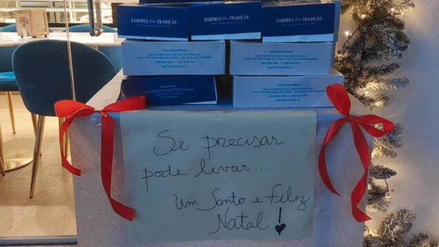 Pastelaria em Famalicão cumpre tradição e deixa doces de Natal à porta para quem não pode pagar