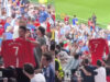 Adepto exibiu camisola de Cristiano Ronaldo e argentinos perderam a cabeça