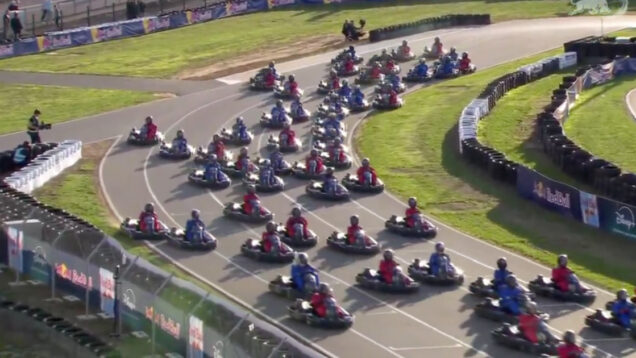 Verstappen parte do último lugar e ultrapassa 100 pilotos de kart em apenas 14 voltas